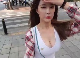 亚洲国产美女直播高清野战,高清野战直播背后的故事与影响